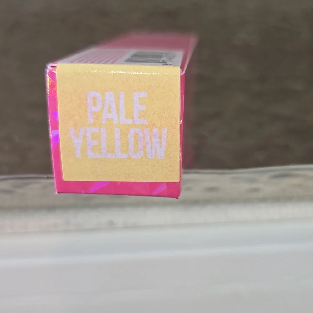 Jeffree Star Magic Star Concealer, Pale Yellow, NWT